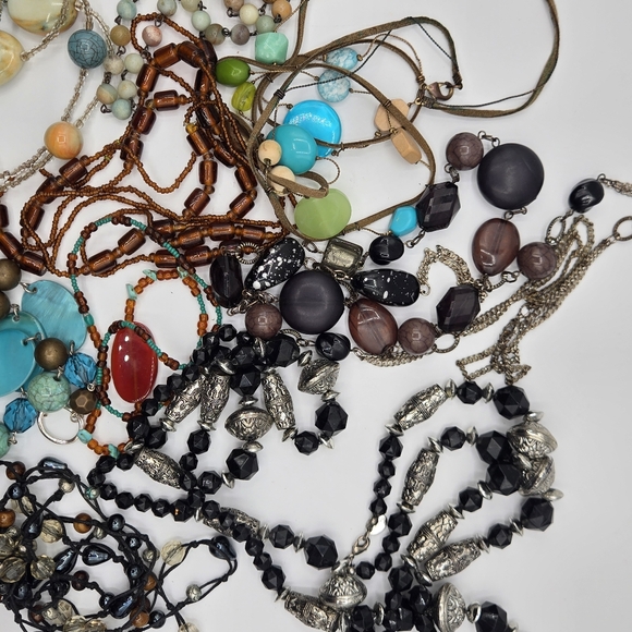 LOT of Beaded Vintage Necklaces ALL wearable Or use for Crafting - Picture 4 of 5